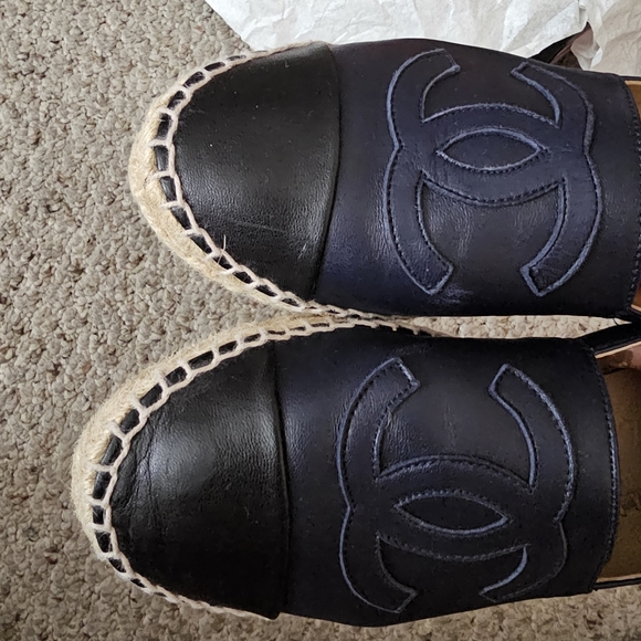 Great condition CHANEL espadrilles - Picture 4 of 12